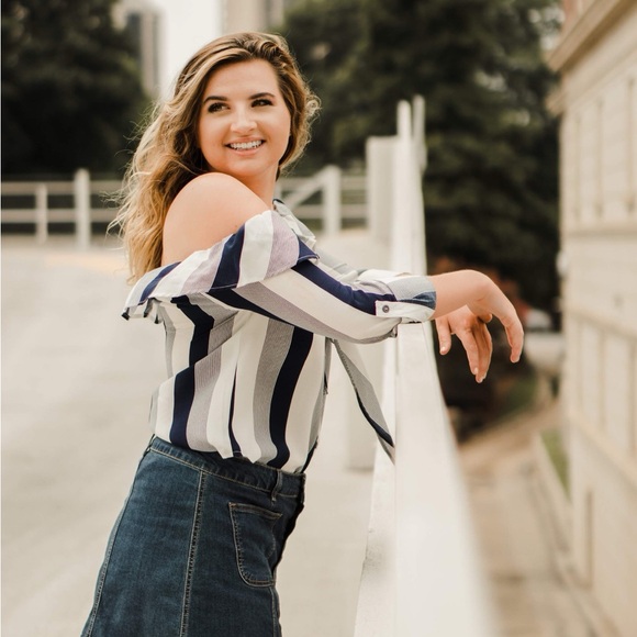 Meet your Posher, Caroline - Picture 1 of 1